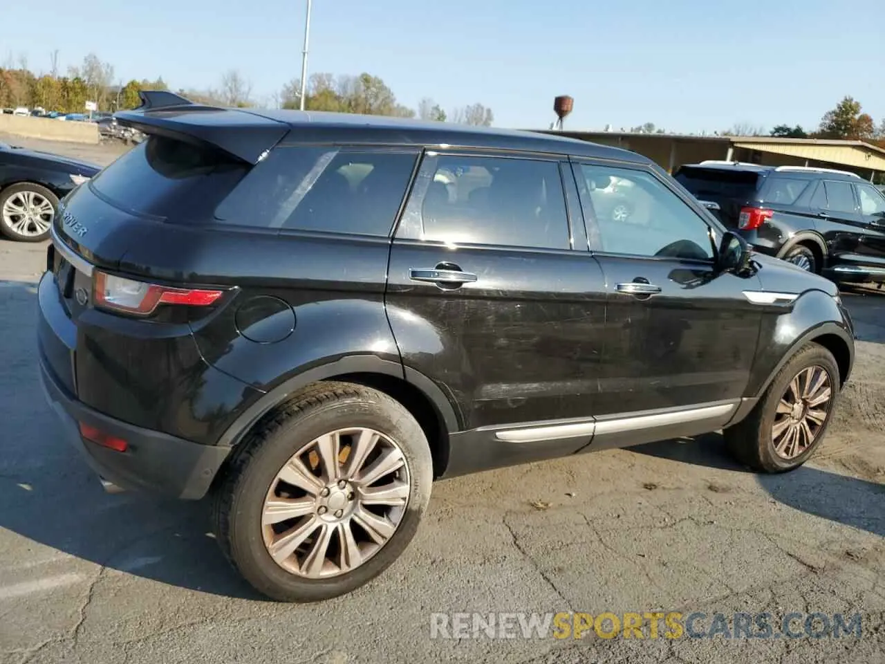 3 Photograph of a damaged car SALVR2RXXKH348506 LAND ROVER RANGEROVER 2019