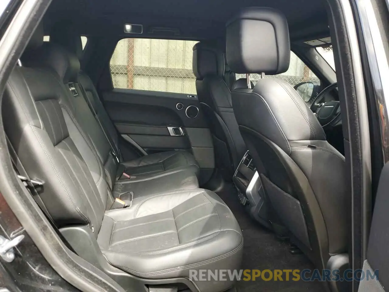 11 Photograph of a damaged car SALWG2RK5KA426973 LAND ROVER RANGEROVER 2019