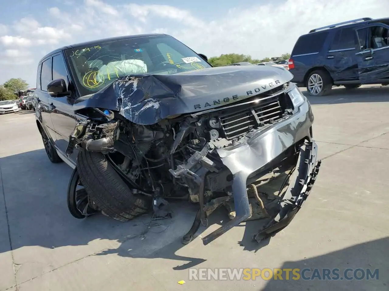 1 Photograph of a damaged car SALWR2RE0KA846354 LAND ROVER RANGEROVER 2019