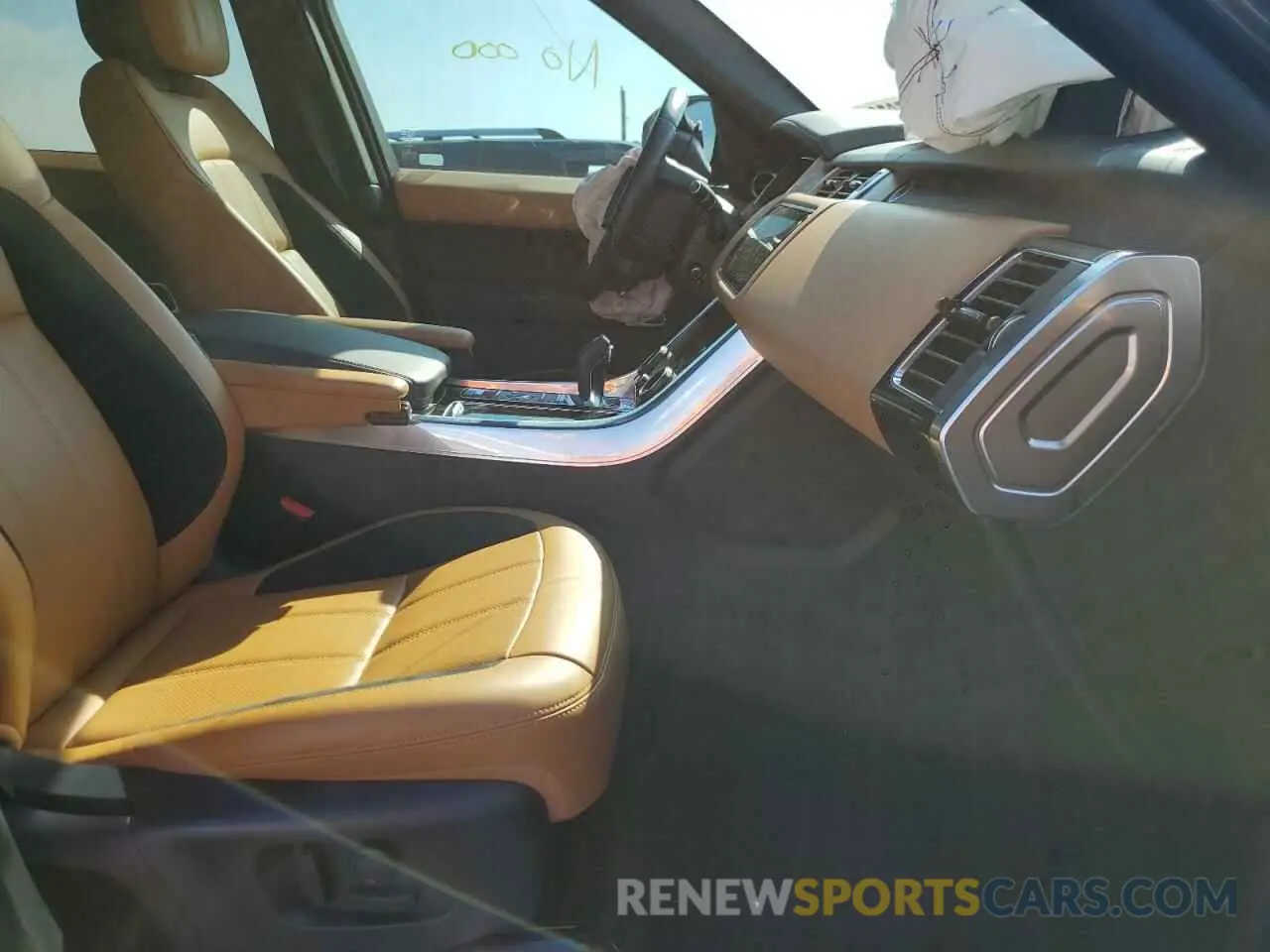 5 Photograph of a damaged car SALWR2RE0KA846354 LAND ROVER RANGEROVER 2019