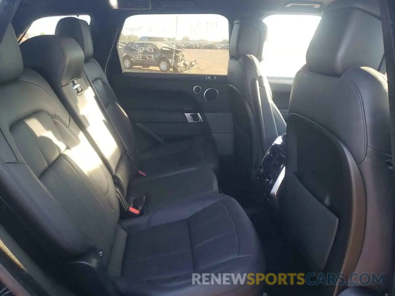 10 Photograph of a damaged car SALWR2RE3KA835915 LAND ROVER RANGEROVER 2019