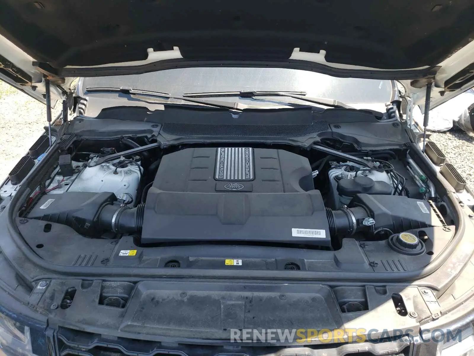 7 Photograph of a damaged car SALWR2RE5KA827069 LAND ROVER RANGEROVER 2019