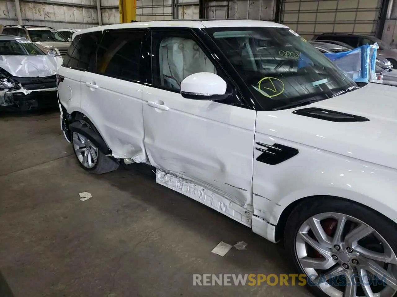 9 Photograph of a damaged car SALWR2RE6KA831955 LAND ROVER RANGEROVER 2019