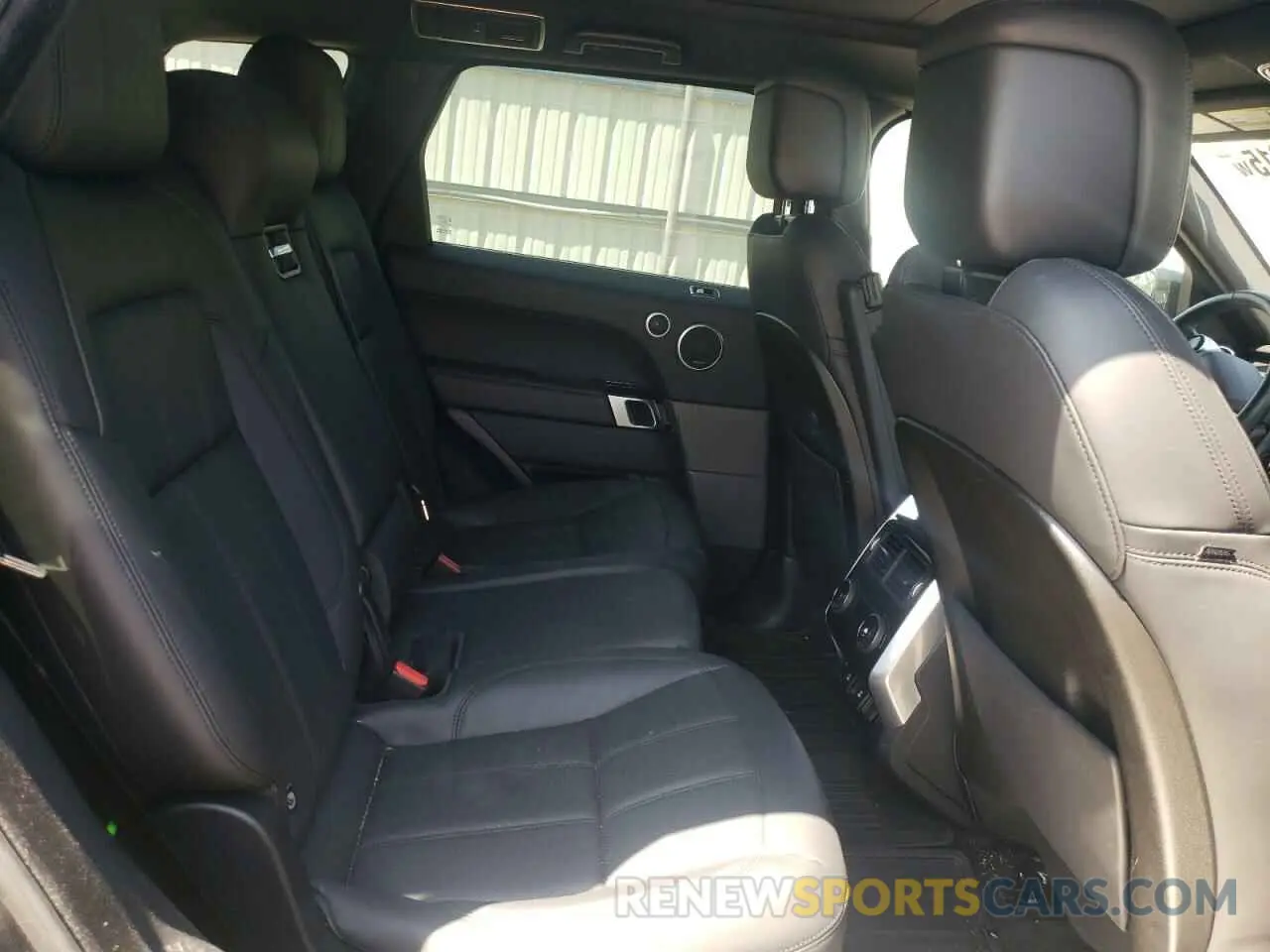 11 Photograph of a damaged car SALWR2RV2KA827403 LAND ROVER RANGEROVER 2019