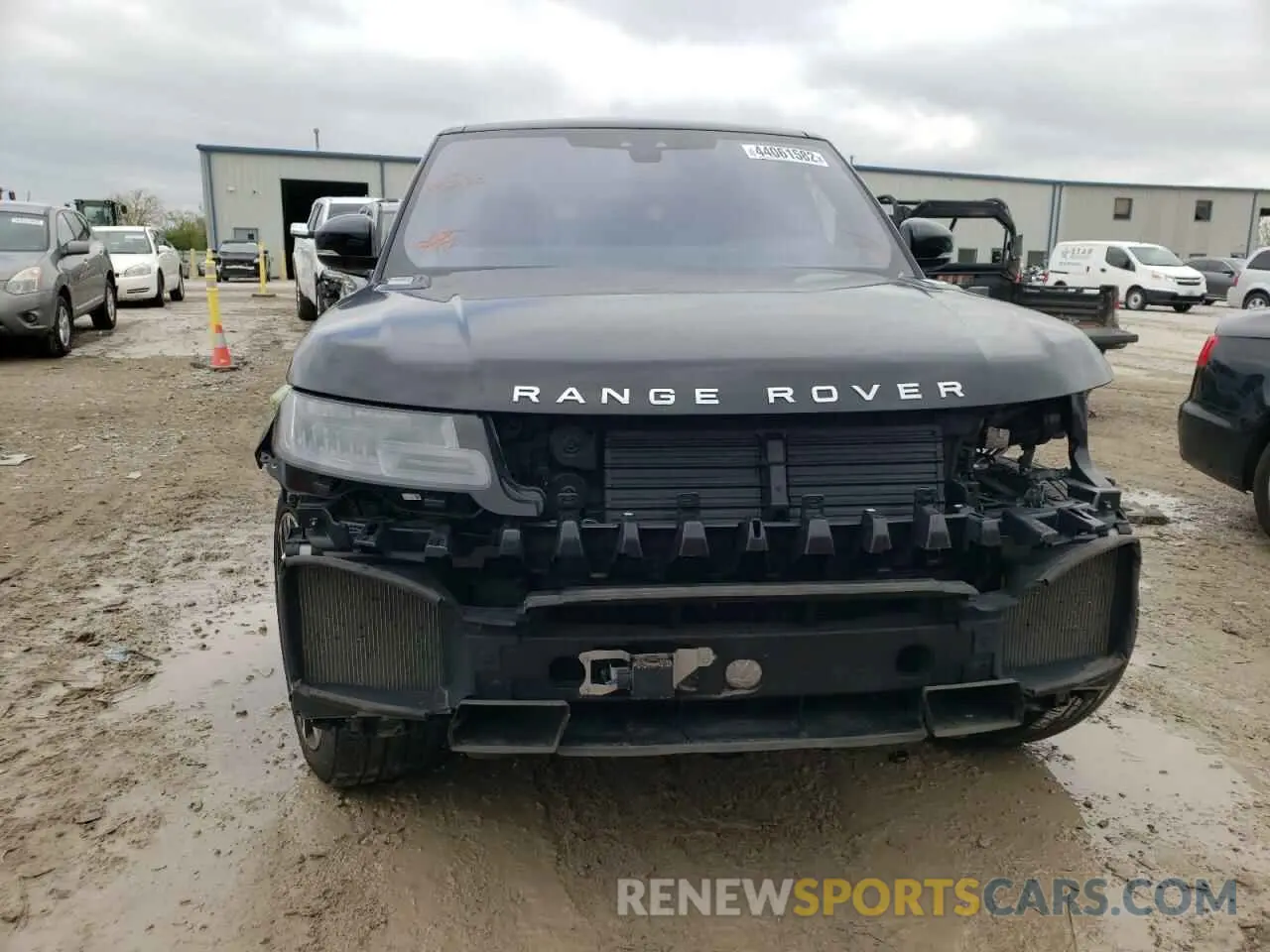 9 Photograph of a damaged car SALWR2RV4KA832120 LAND ROVER RANGEROVER 2019
