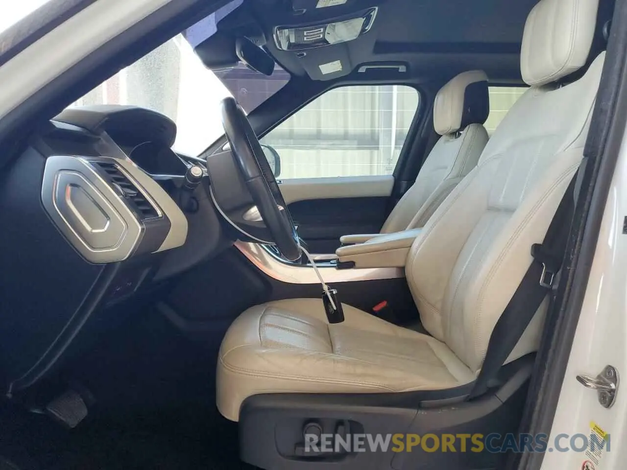 7 Photograph of a damaged car SALWR2RV9KA827673 LAND ROVER RANGEROVER 2019