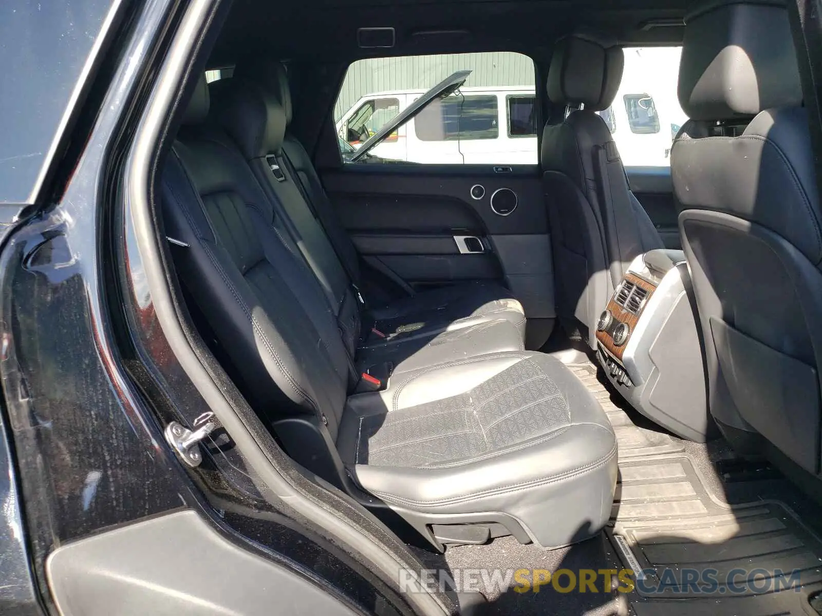 6 Фотография поврежденного автомобиля SALWV2SV2KA826743 LAND ROVER RANGEROVER 2019