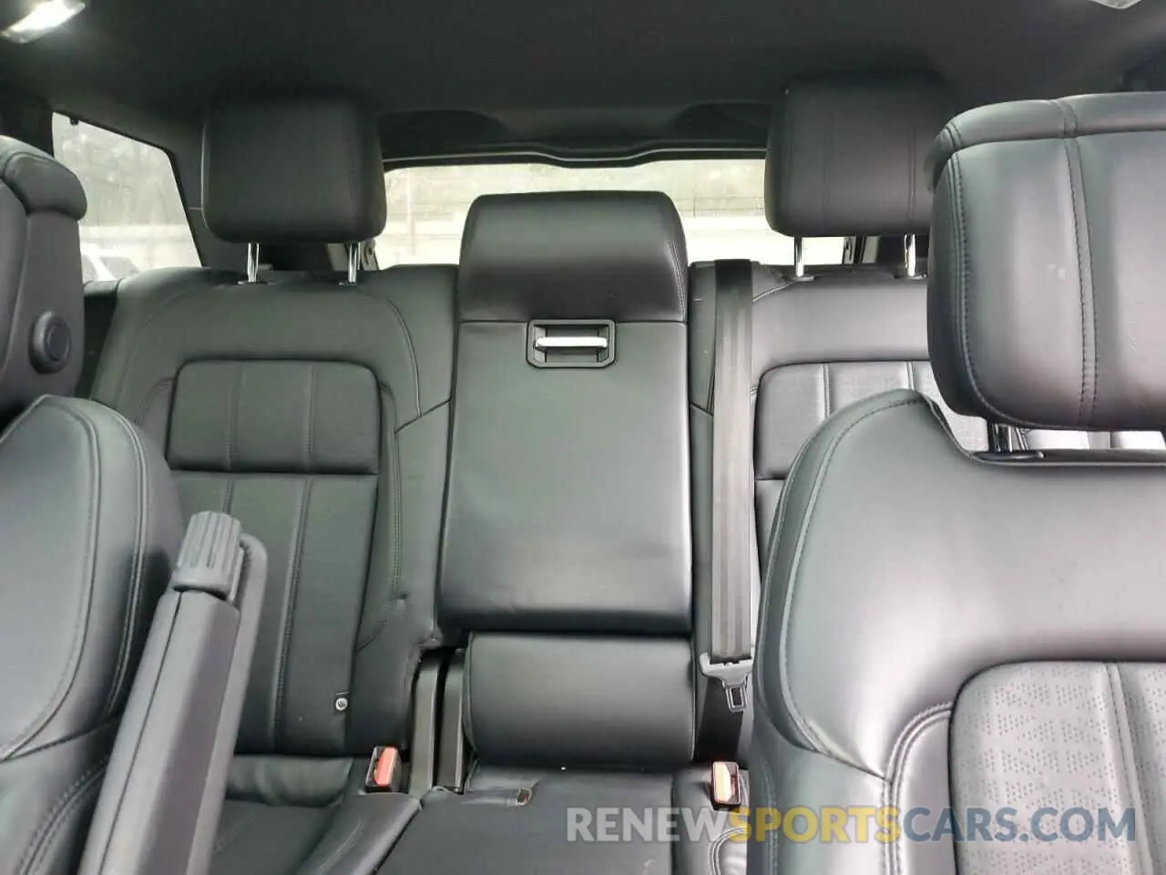 10 Photograph of a damaged car SALWV2SV3KA426884 LAND ROVER RANGEROVER 2019