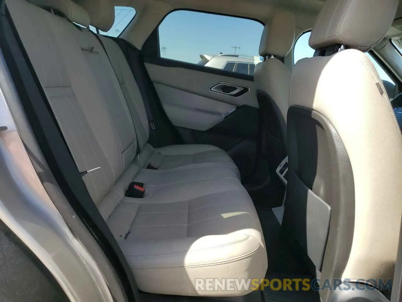 11 Photograph of a damaged car SALYB2EX0KA225068 LAND ROVER RANGEROVER 2019