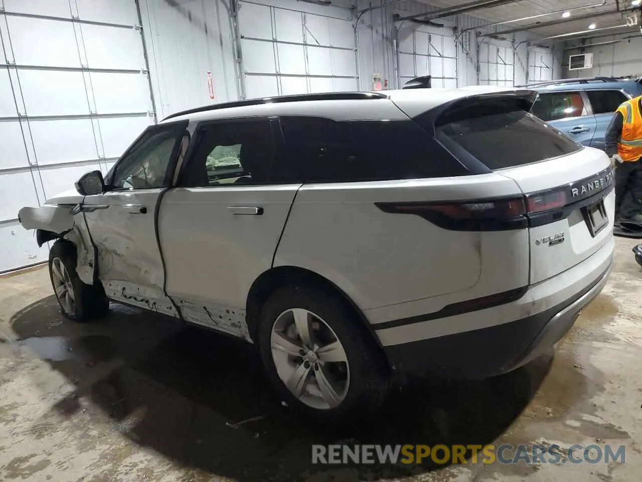 2 Photograph of a damaged car SALYB2EX0KA797693 LAND ROVER RANGEROVER 2019