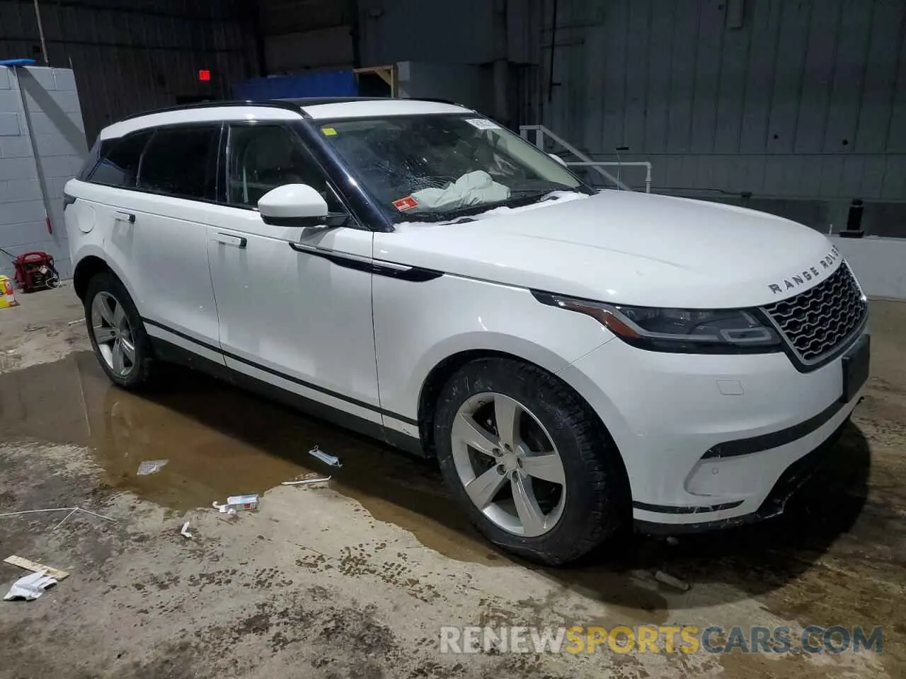 4 Photograph of a damaged car SALYB2EX0KA797693 LAND ROVER RANGEROVER 2019