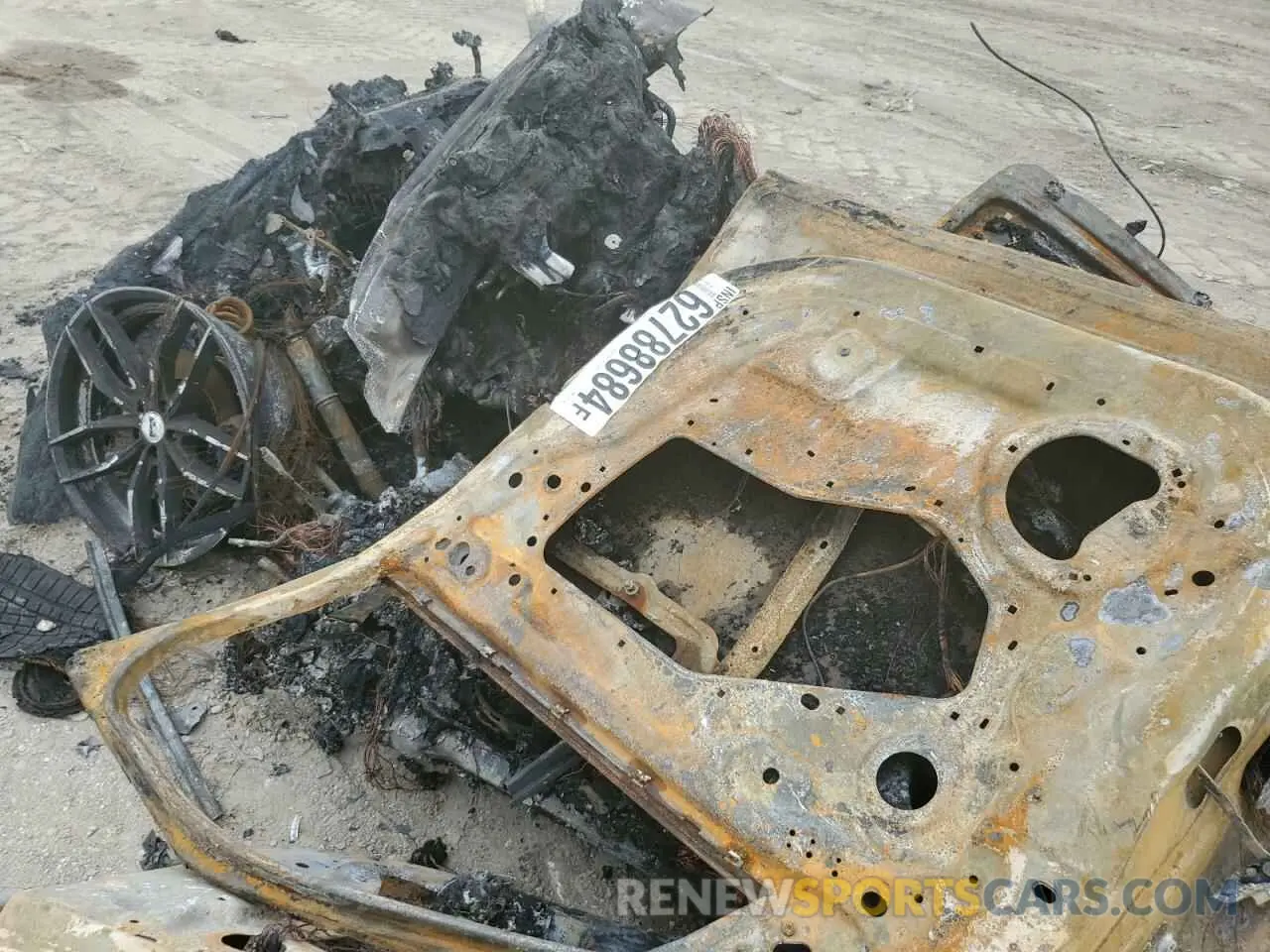 8 Photograph of a damaged car SALYB2EX0KA797760 LAND ROVER RANGEROVER 2019