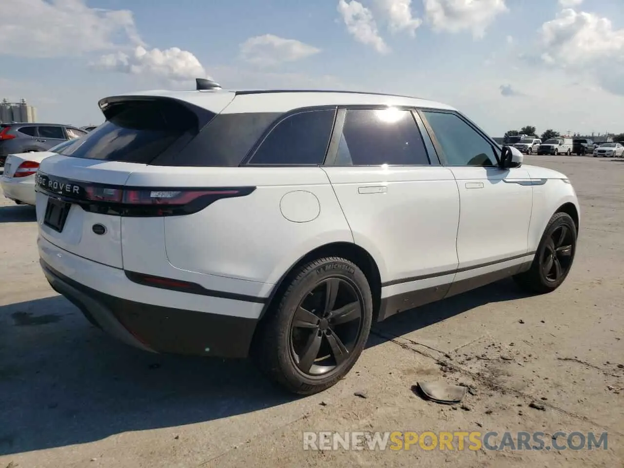 3 Photograph of a damaged car SALYB2EX2KA215464 LAND ROVER RANGEROVER 2019