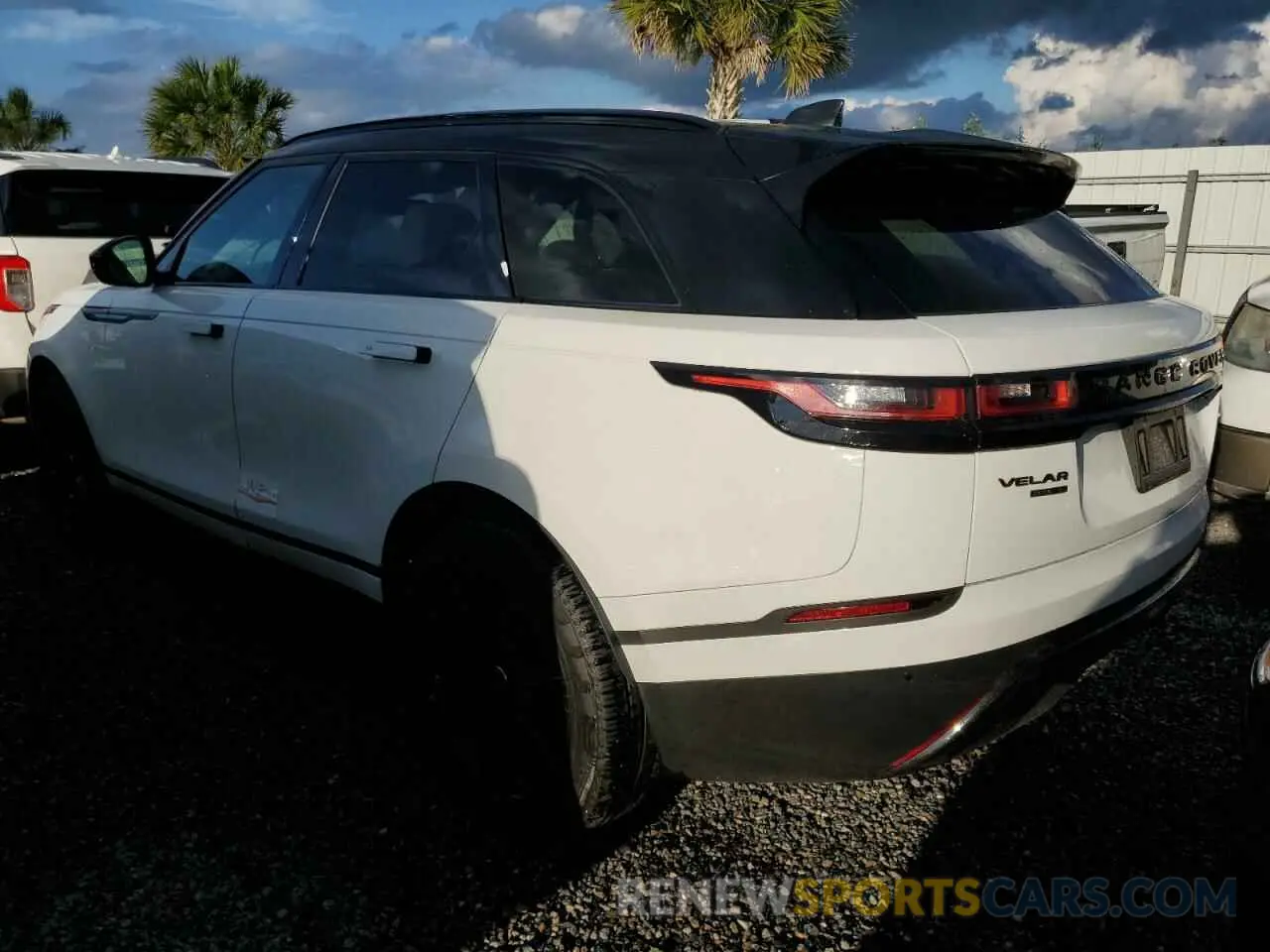 2 Photograph of a damaged car SALYB2EX2KA220373 LAND ROVER RANGEROVER 2019