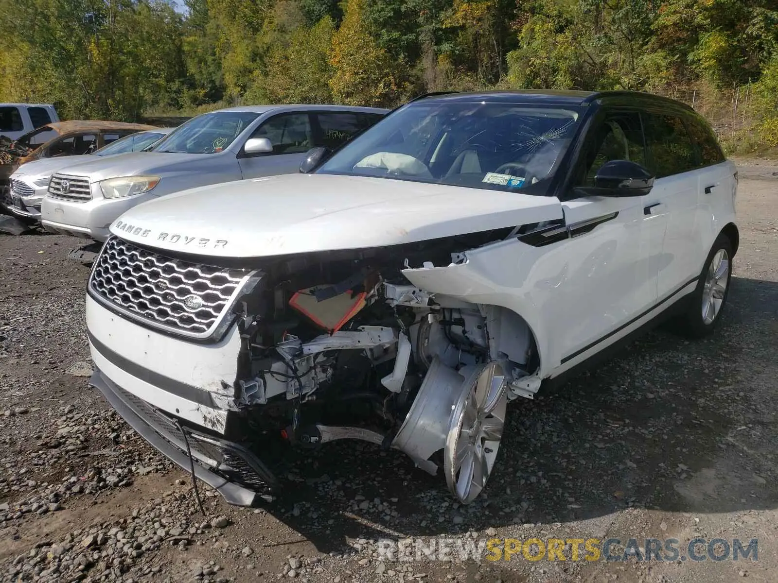 2 Photograph of a damaged car SALYB2EX2KA225265 LAND ROVER RANGEROVER 2019