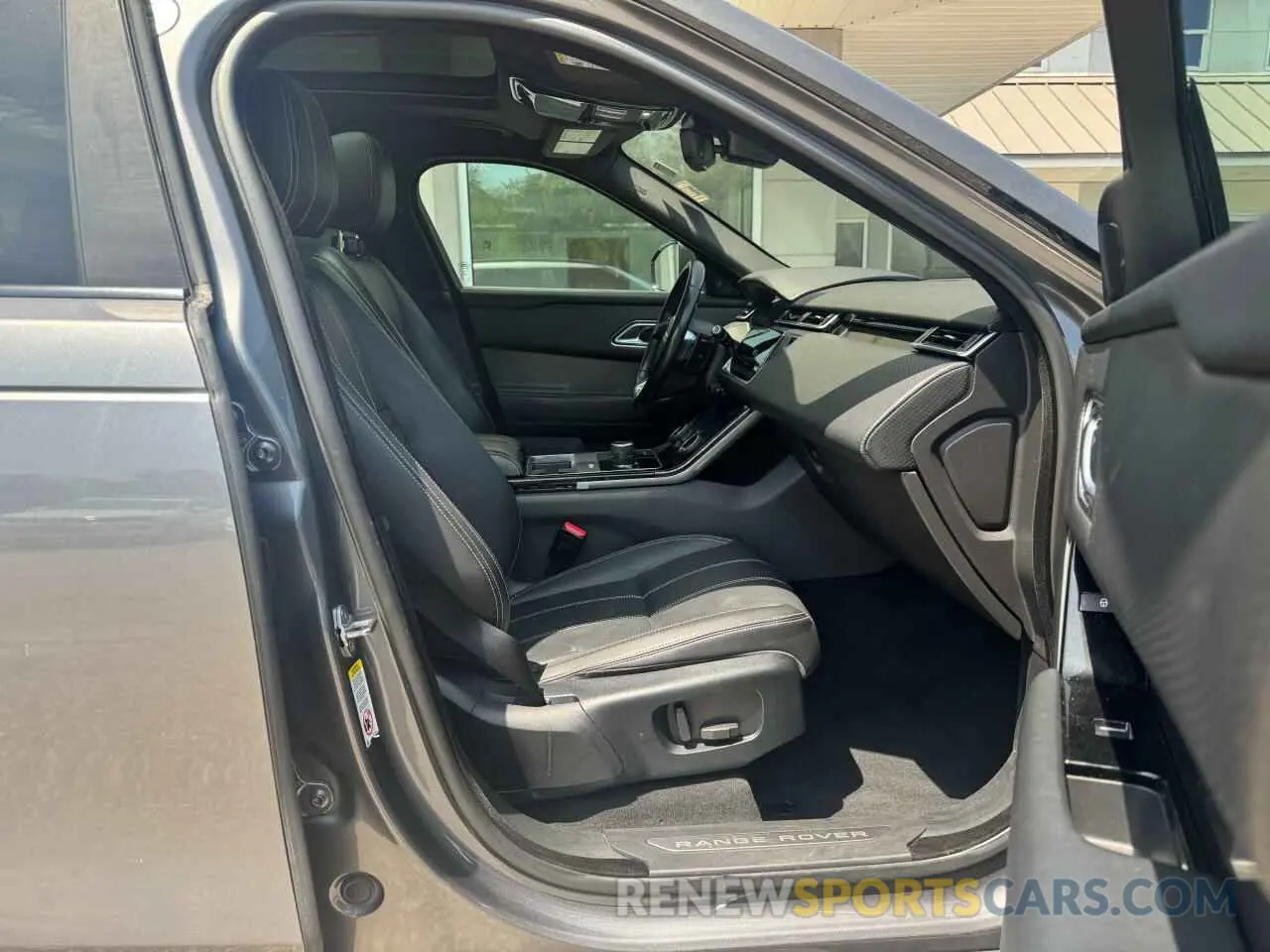 5 Photograph of a damaged car SALYB2EX4KA212887 LAND ROVER RANGEROVER 2019