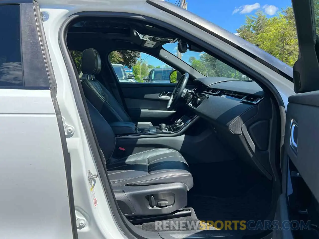 5 Фотография поврежденного автомобиля SALYB2EX4KA797258 LAND ROVER RANGEROVER 2019