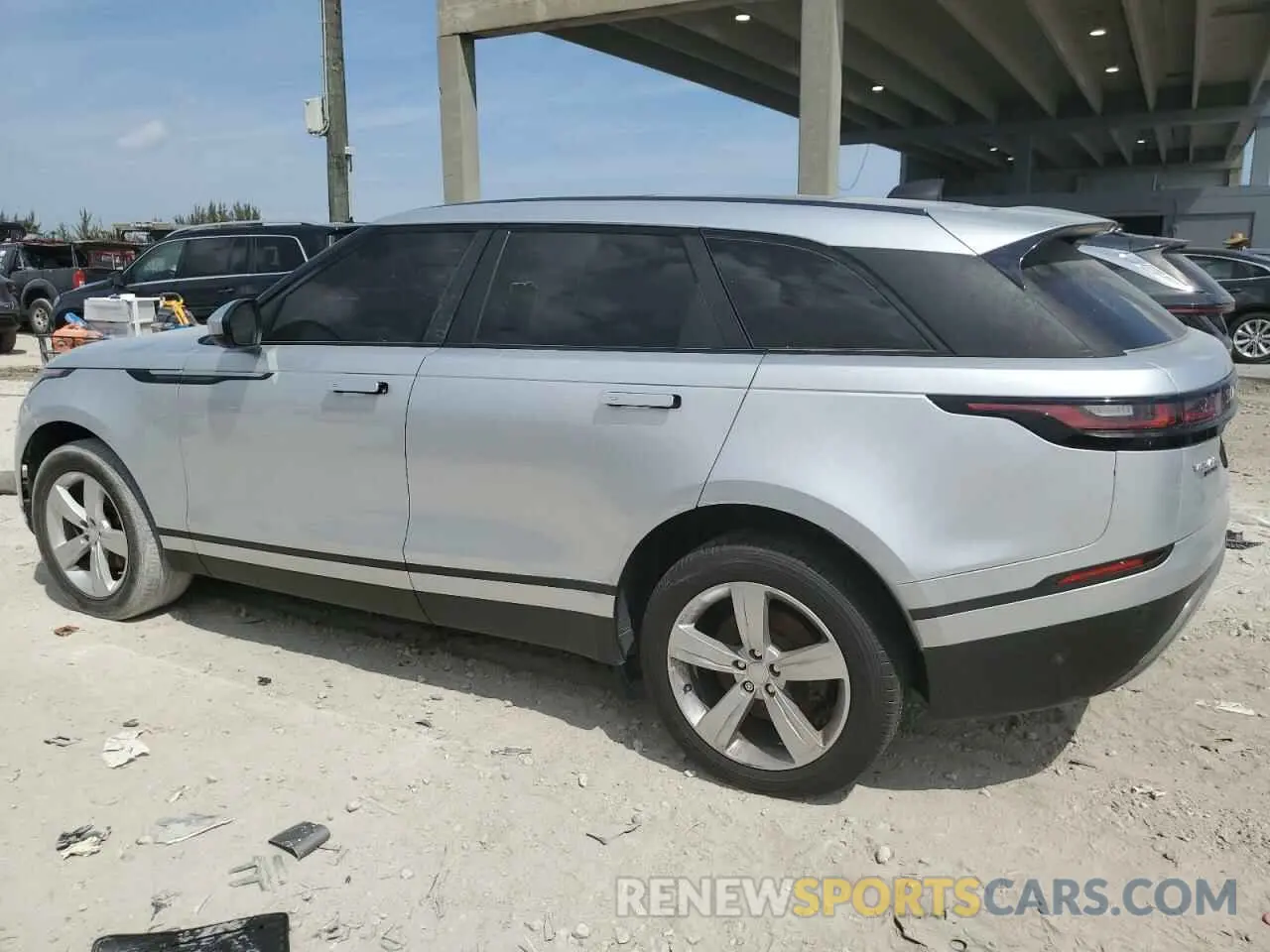 2 Photograph of a damaged car SALYB2EXXKA211999 LAND ROVER RANGEROVER 2019