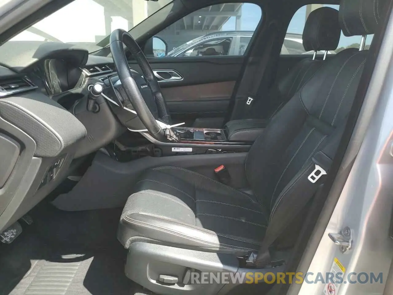 7 Photograph of a damaged car SALYB2EXXKA211999 LAND ROVER RANGEROVER 2019