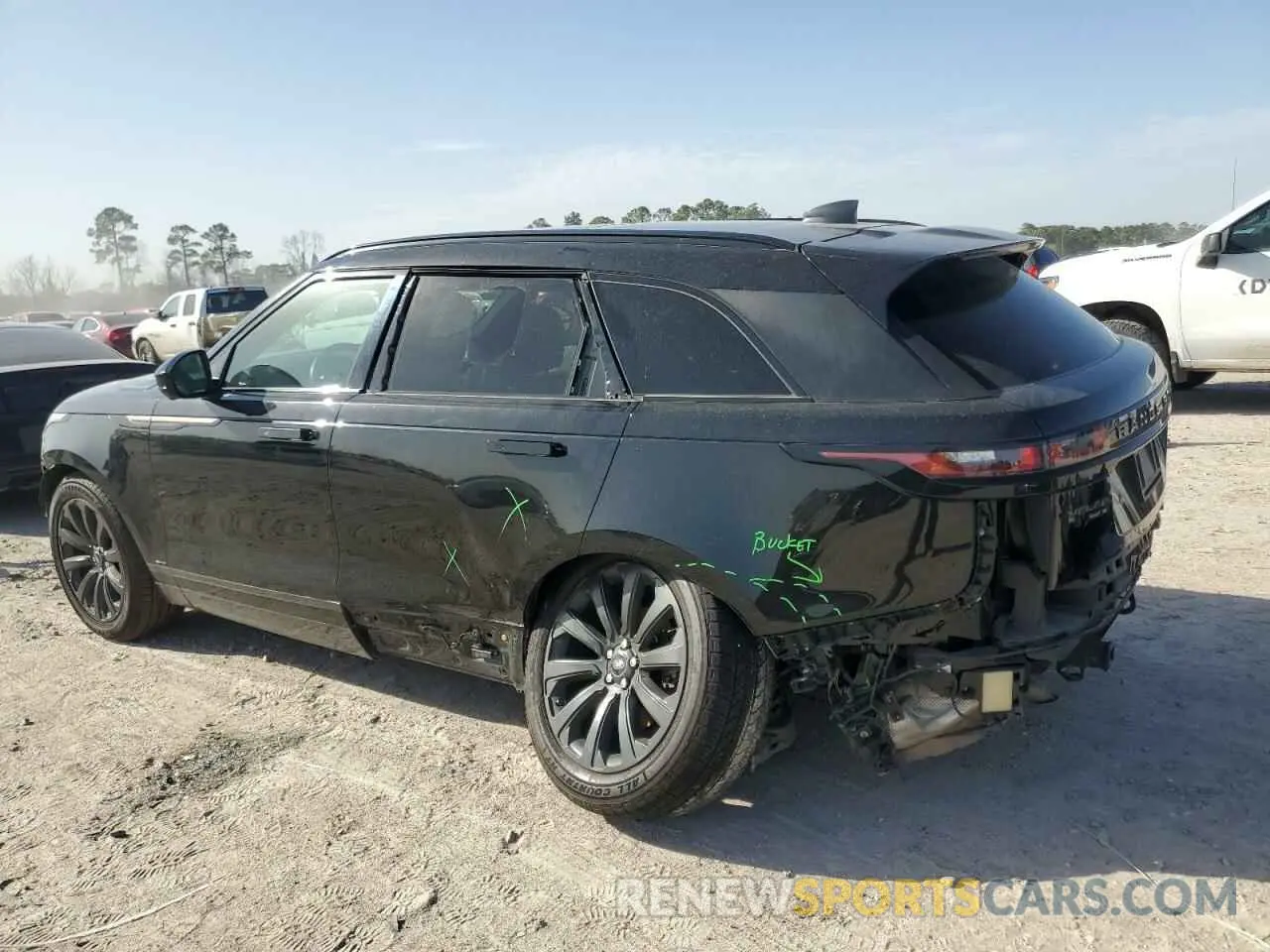 2 Фотография поврежденного автомобиля SALYL2EX0KA216321 LAND ROVER RANGEROVER 2019