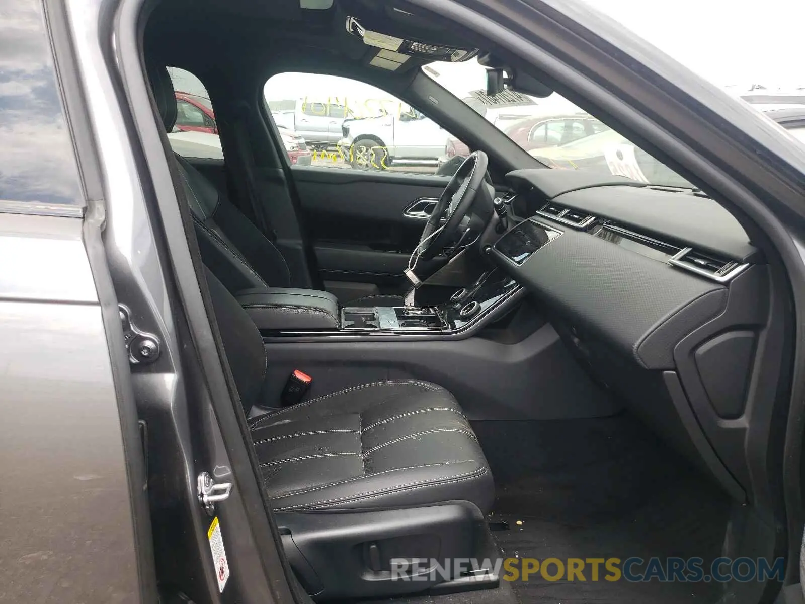 5 Photograph of a damaged car SALYL2EX2KA785042 LAND ROVER RANGEROVER 2019