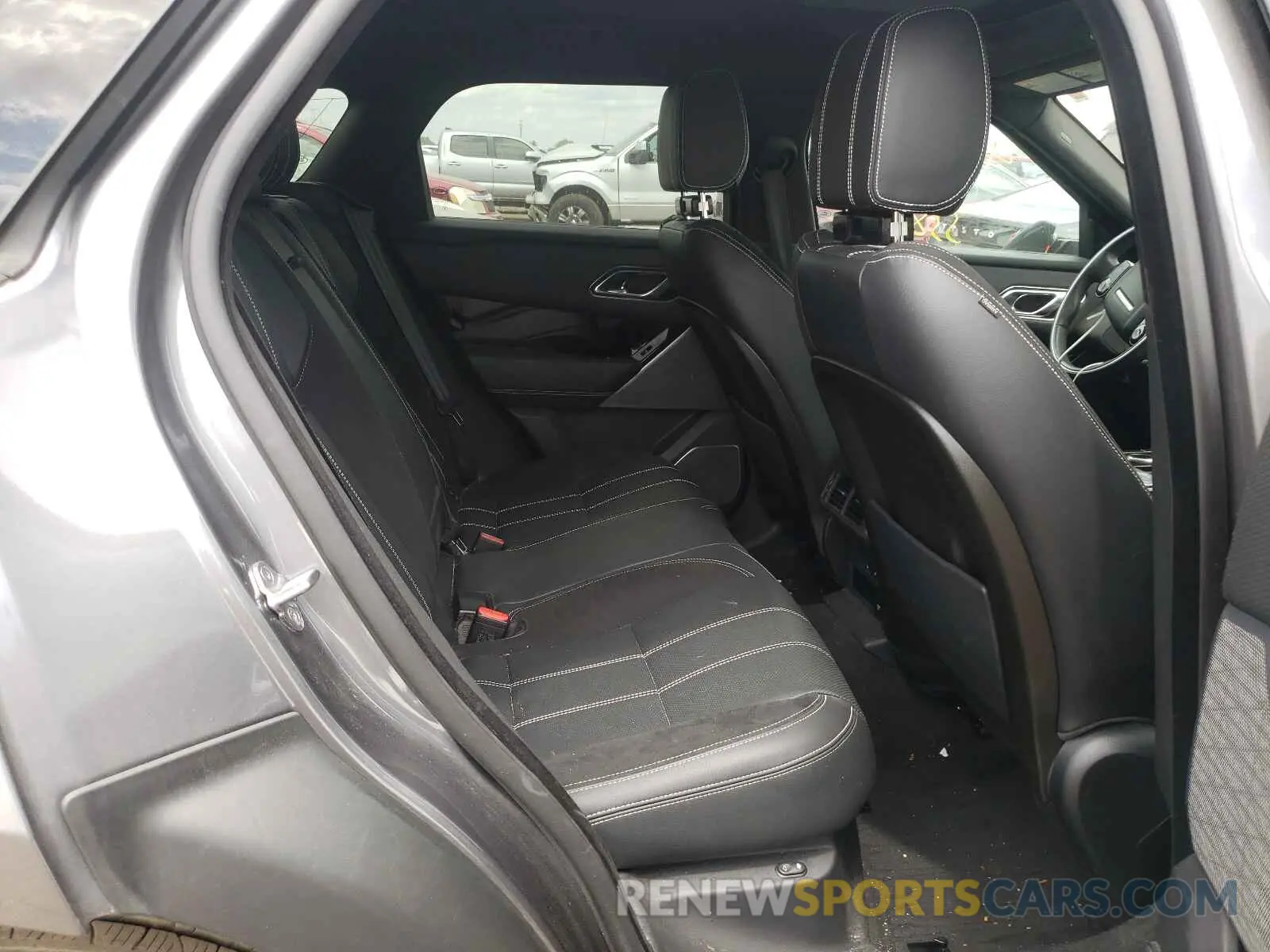 6 Photograph of a damaged car SALYL2EX2KA785042 LAND ROVER RANGEROVER 2019