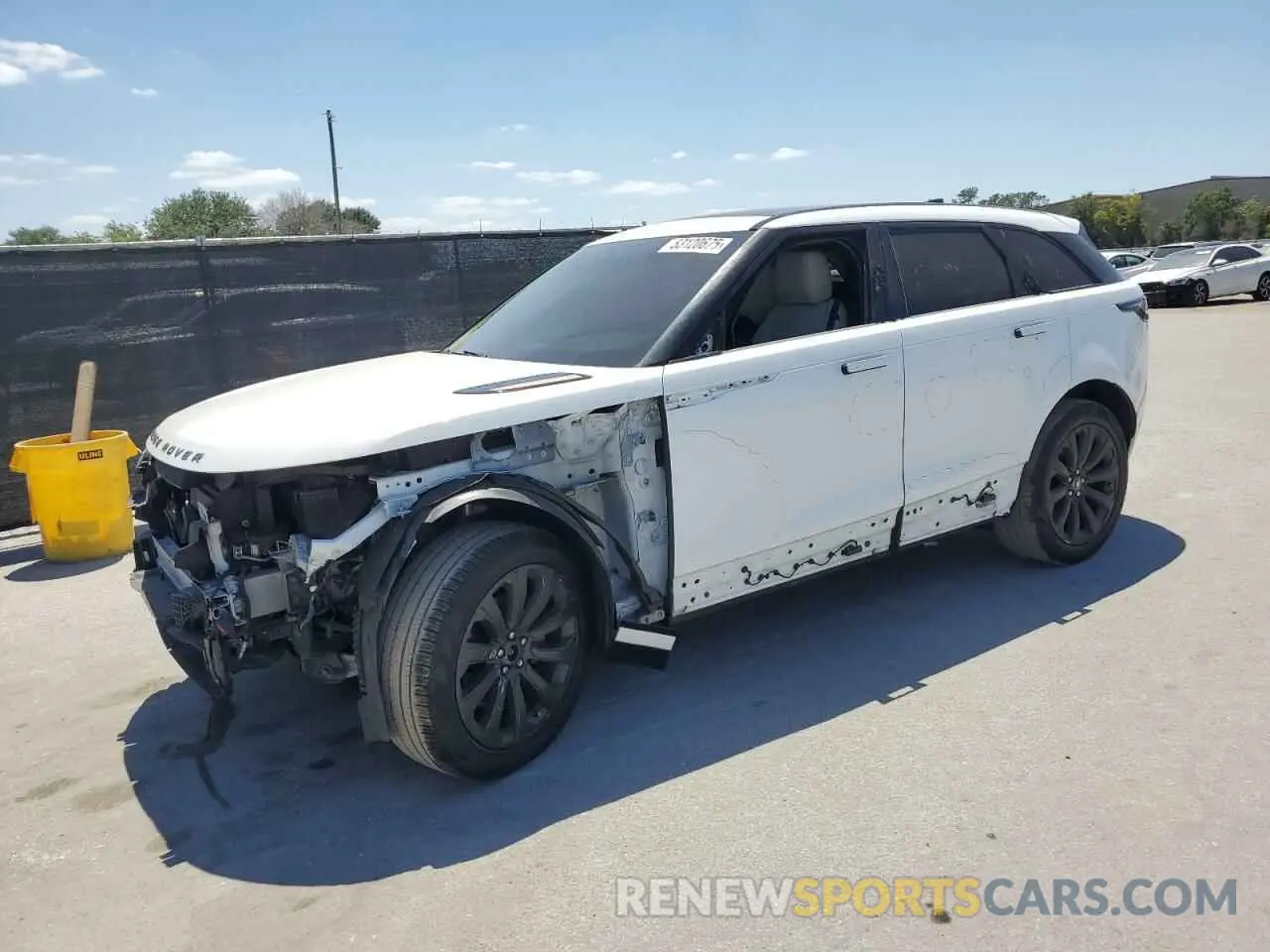 1 Photograph of a damaged car SALYL2EX8KA793405 LAND ROVER RANGEROVER 2019