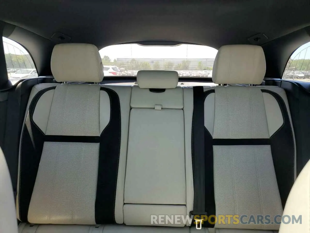 10 Photograph of a damaged car SALYL2EX8KA793405 LAND ROVER RANGEROVER 2019