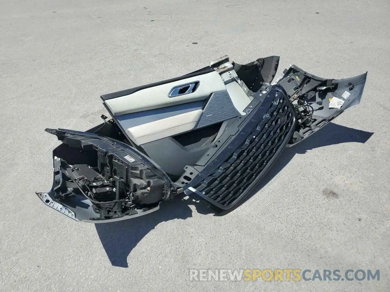 13 Photograph of a damaged car SALYL2EX8KA793405 LAND ROVER RANGEROVER 2019