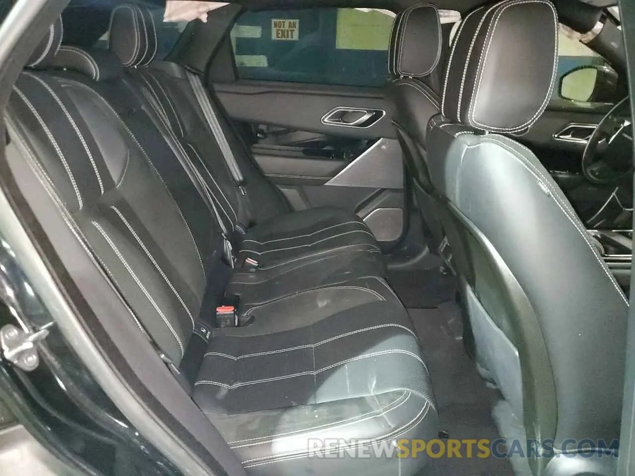 11 Photograph of a damaged car SALYL2EX8KA796157 LAND ROVER RANGEROVER 2019