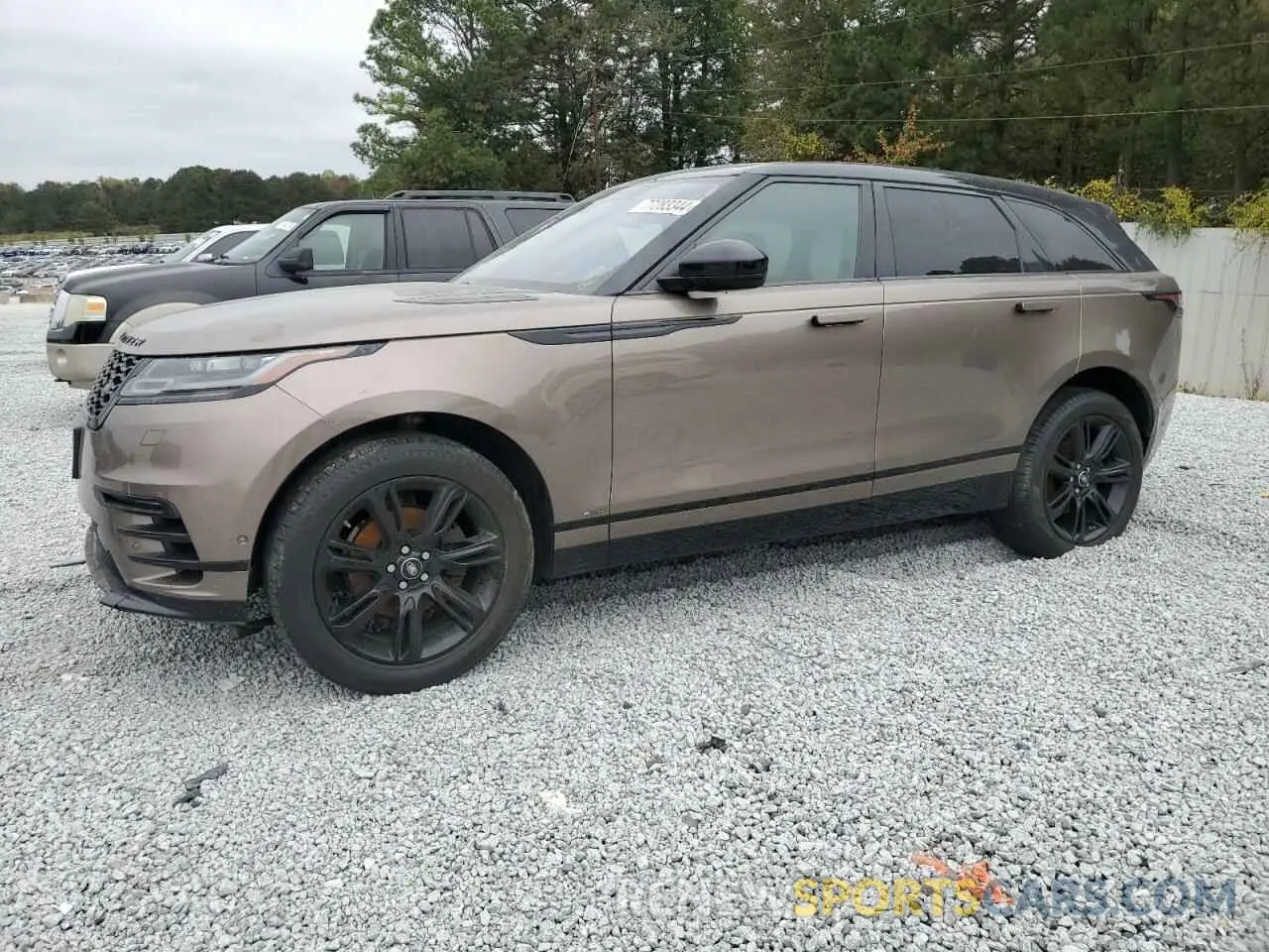 1 Photograph of a damaged car SALYL2EXXKA234258 LAND ROVER RANGEROVER 2019