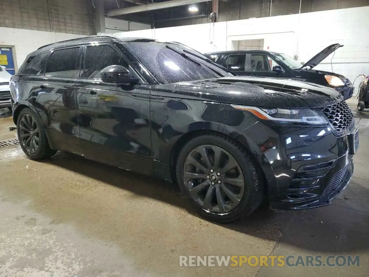 4 Photograph of a damaged car SALYL2FV0KA216901 LAND ROVER RANGEROVER 2019
