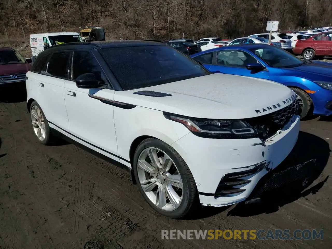 4 Photograph of a damaged car SALYL2FV4KA233877 LAND ROVER RANGEROVER 2019