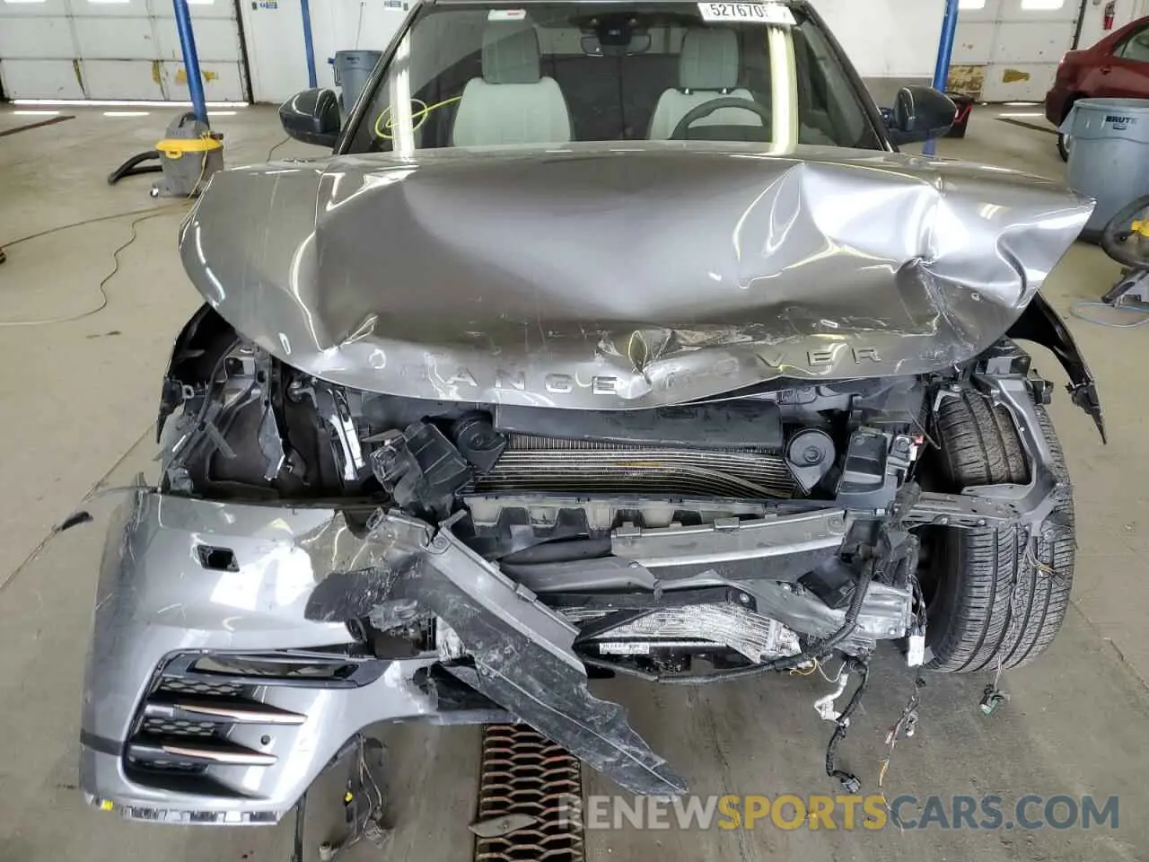 12 Photograph of a damaged car SALYL2FV8KA211395 LAND ROVER RANGEROVER 2019