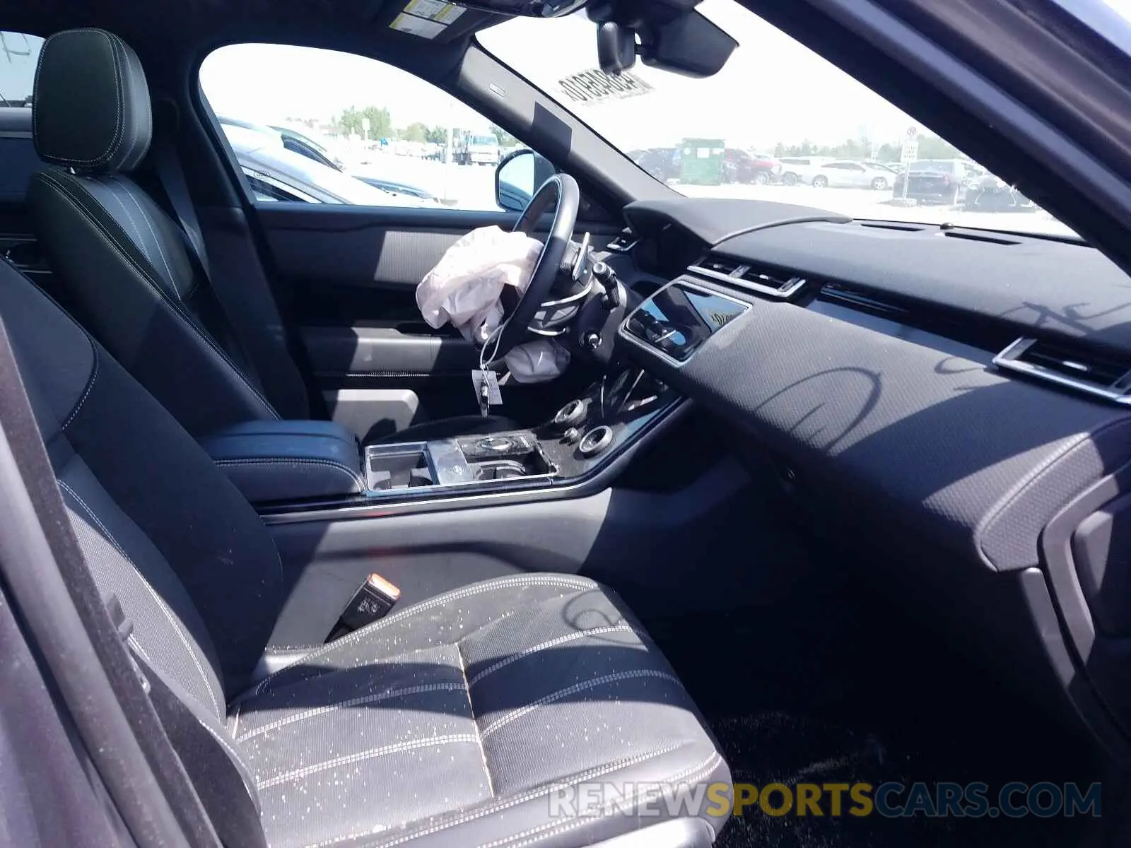 5 Photograph of a damaged car SALYL2FX5KA204003 LAND ROVER RANGEROVER 2019
