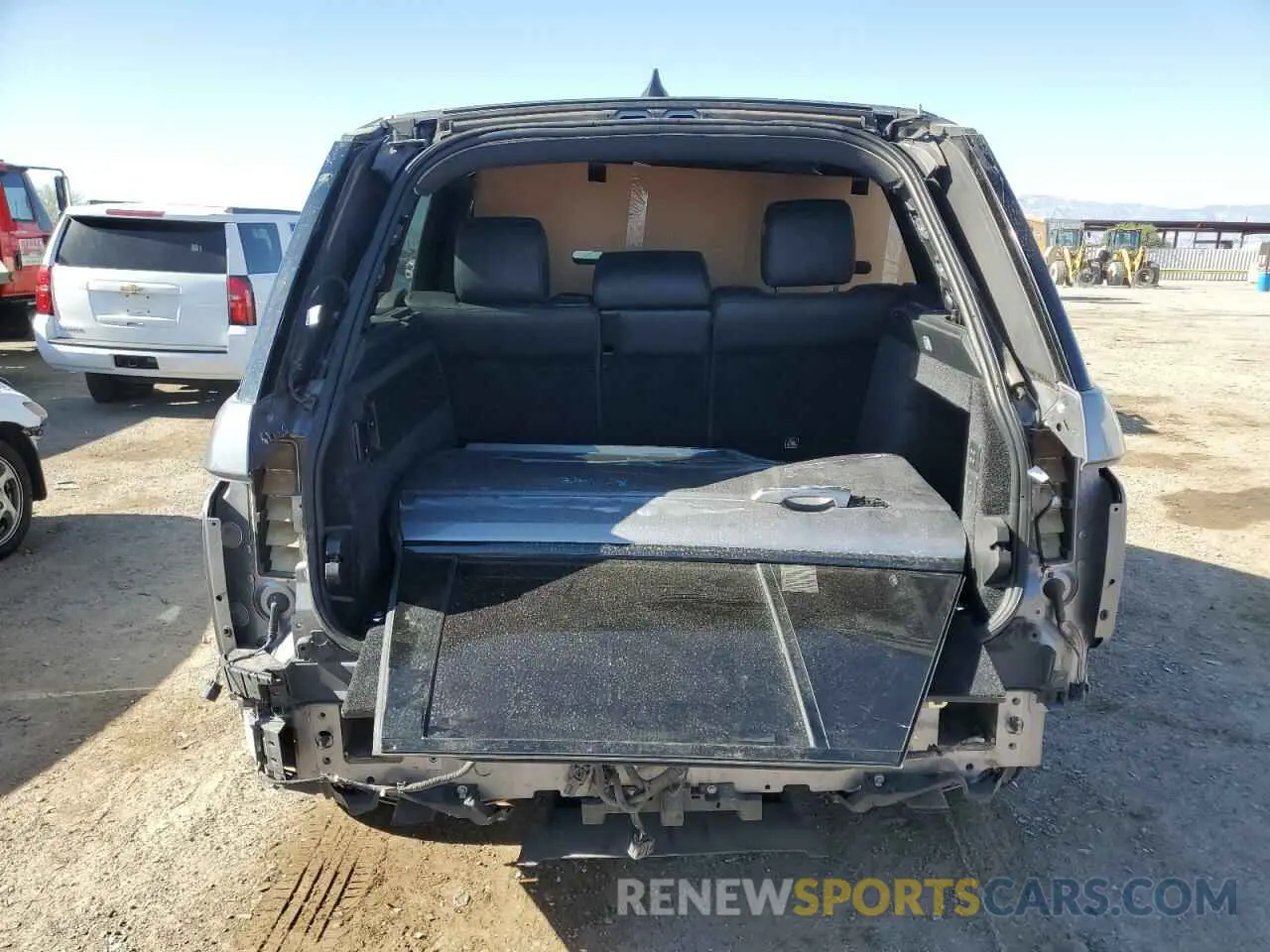 6 Photograph of a damaged car SALGS2RK3LA577282 LAND ROVER RANGEROVER 2020