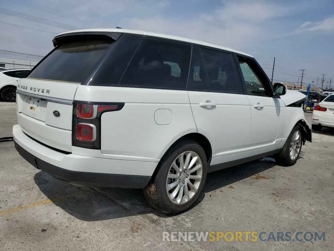 3 Photograph of a damaged car SALGS2RU0LA583154 LAND ROVER RANGEROVER 2020