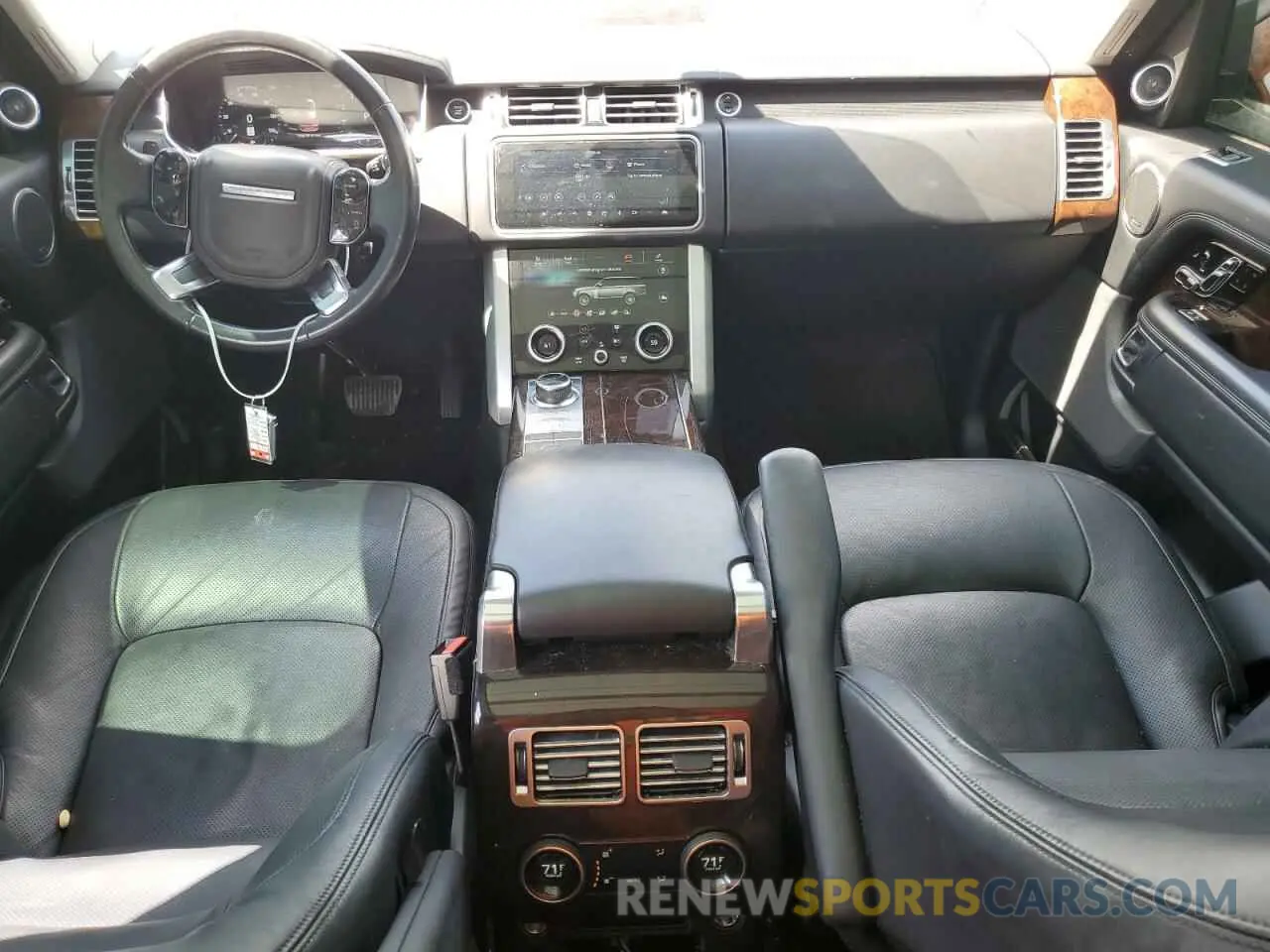 8 Photograph of a damaged car SALGS2RU0LA590265 LAND ROVER RANGEROVER 2020