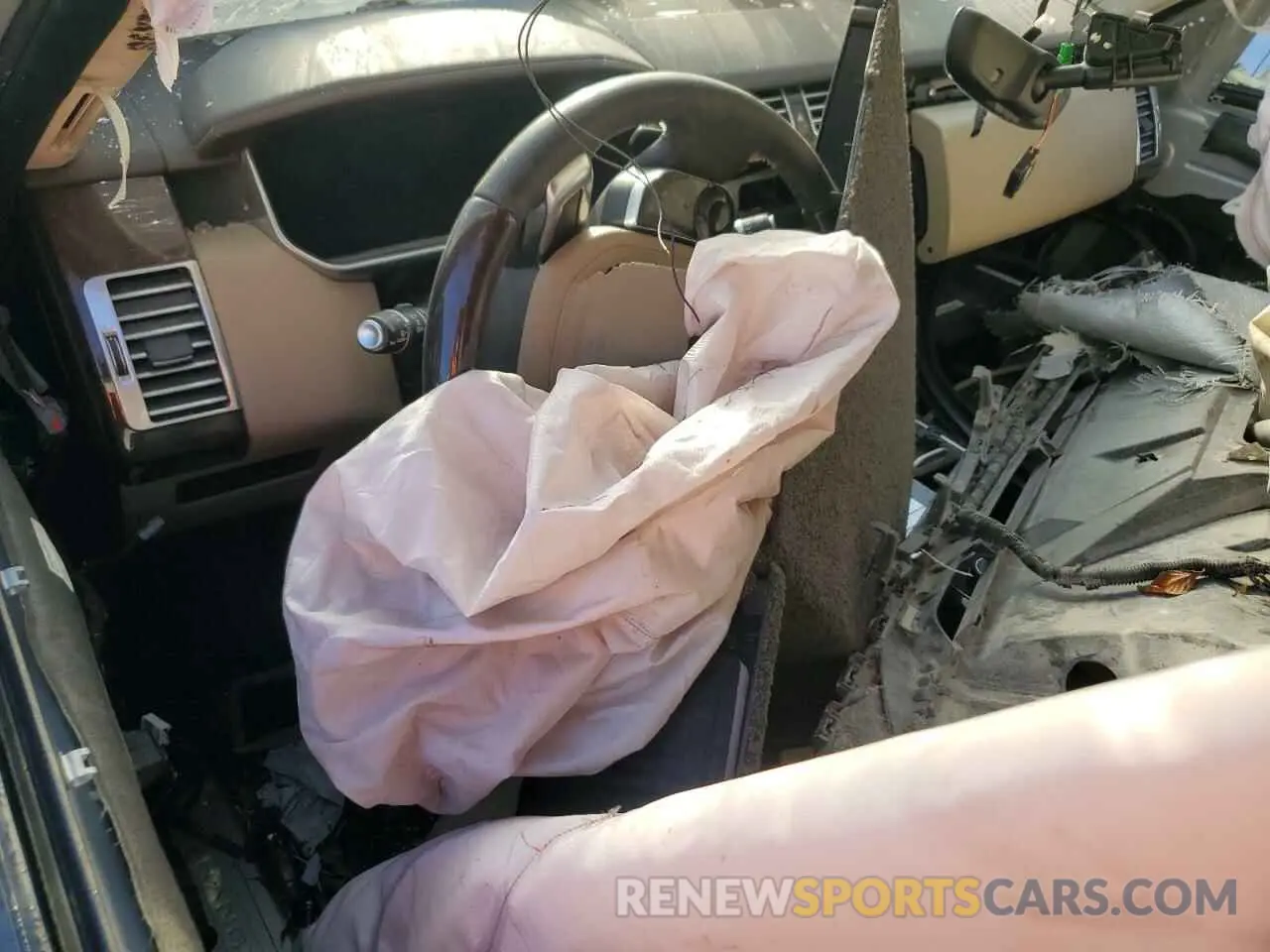 8 Photograph of a damaged car SALGS2RU2LA588873 LAND ROVER RANGEROVER 2020