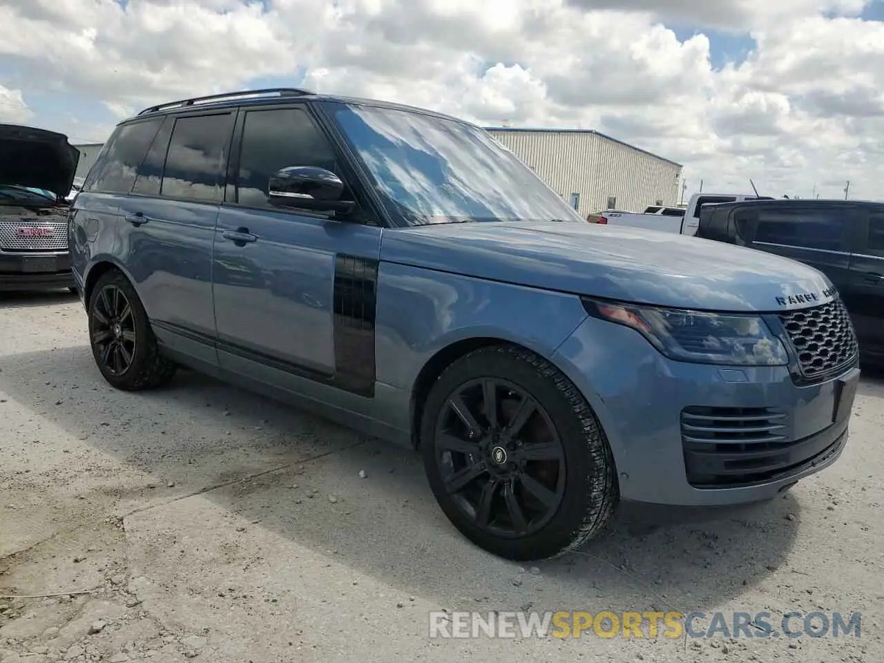 4 Photograph of a damaged car SALGS2RU3LA591989 LAND ROVER RANGEROVER 2020