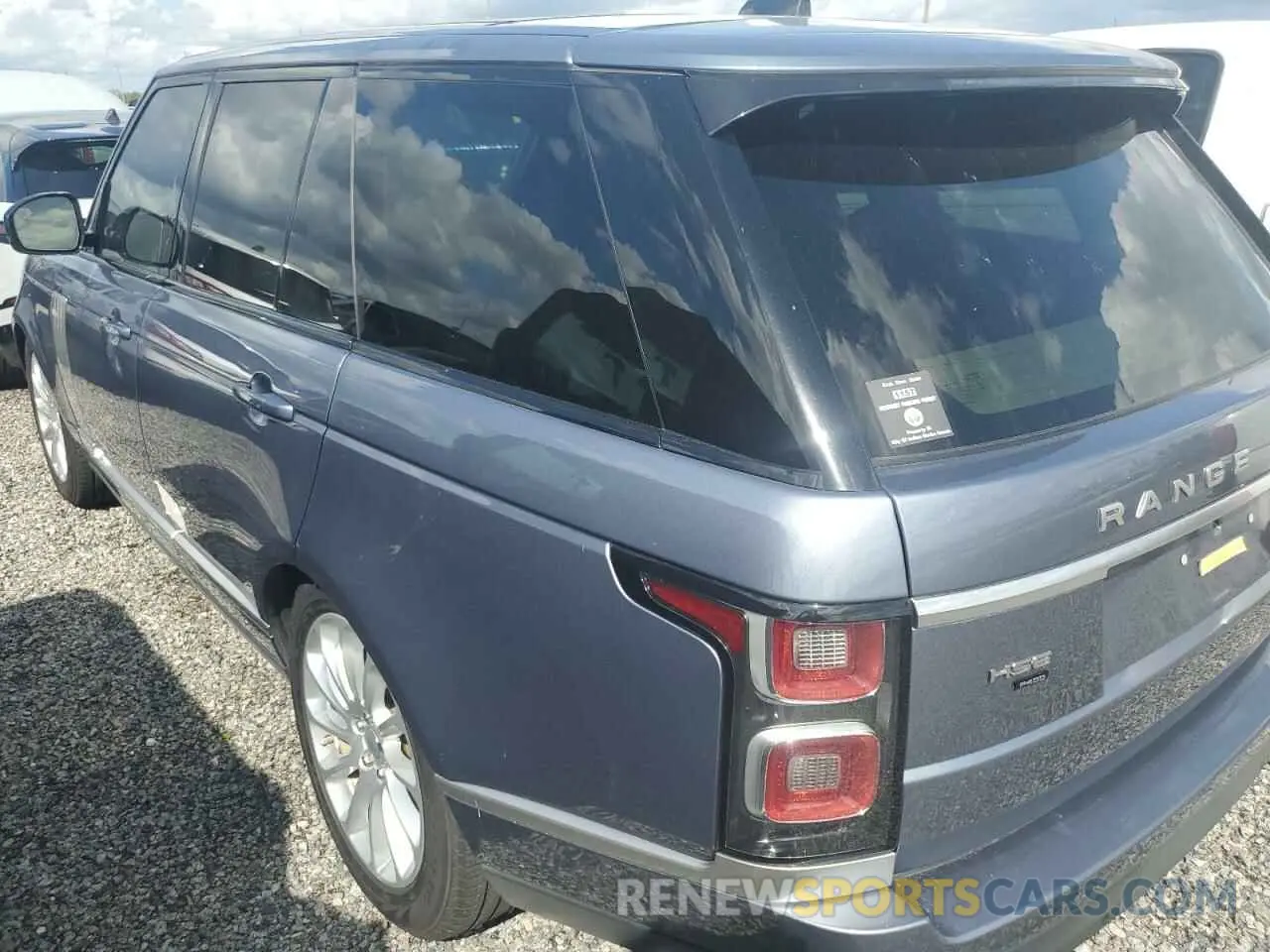 2 Photograph of a damaged car SALGS2RUXLA583341 LAND ROVER RANGEROVER 2020