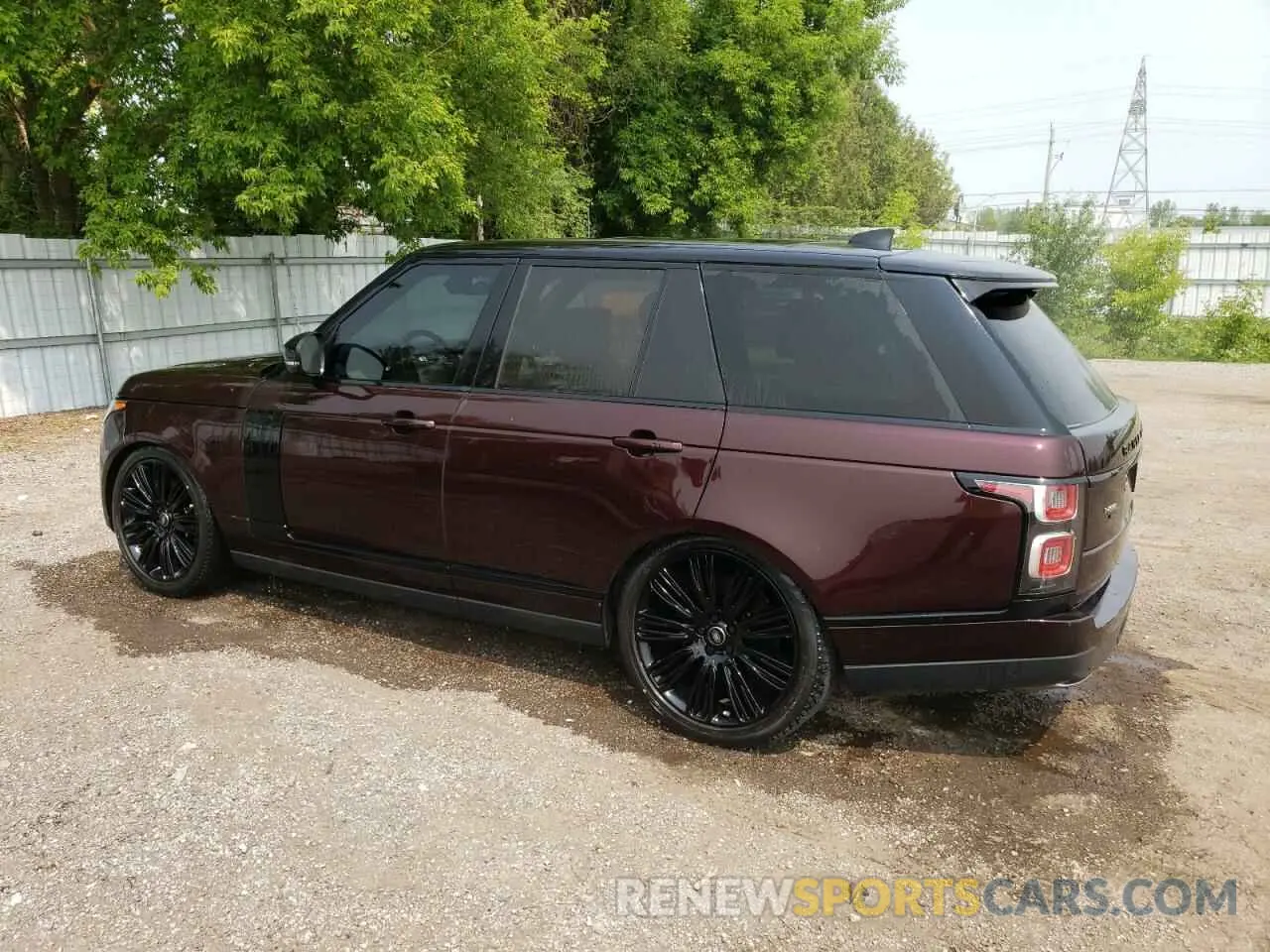 2 Photograph of a damaged car SALGS2SE1LA594442 LAND ROVER RANGEROVER 2020