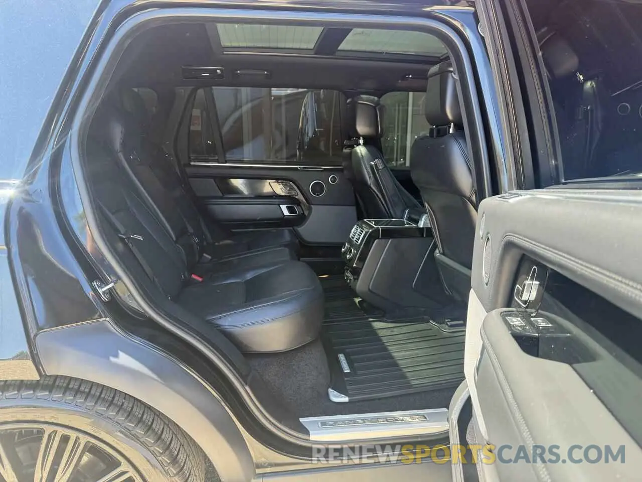 6 Фотография поврежденного автомобиля SALGS5SE3LA592385 LAND ROVER RANGEROVER 2020