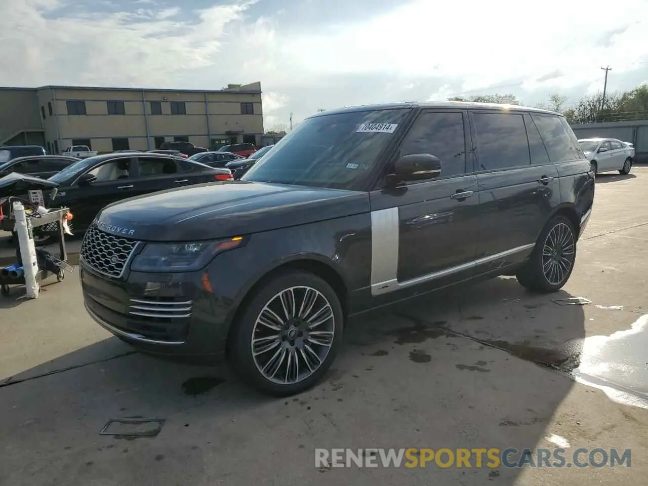 1 Фотография поврежденного автомобиля SALGV5SE1LA593476 LAND ROVER RANGEROVER 2020