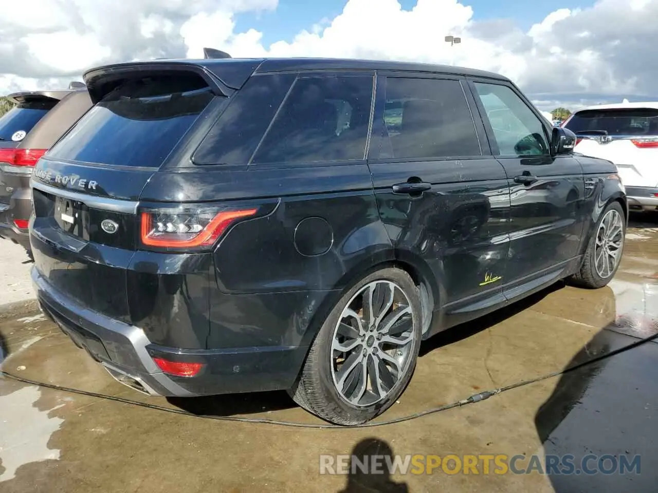 3 Photograph of a damaged car SALWR2RY1LA748753 LAND ROVER RANGEROVER 2020
