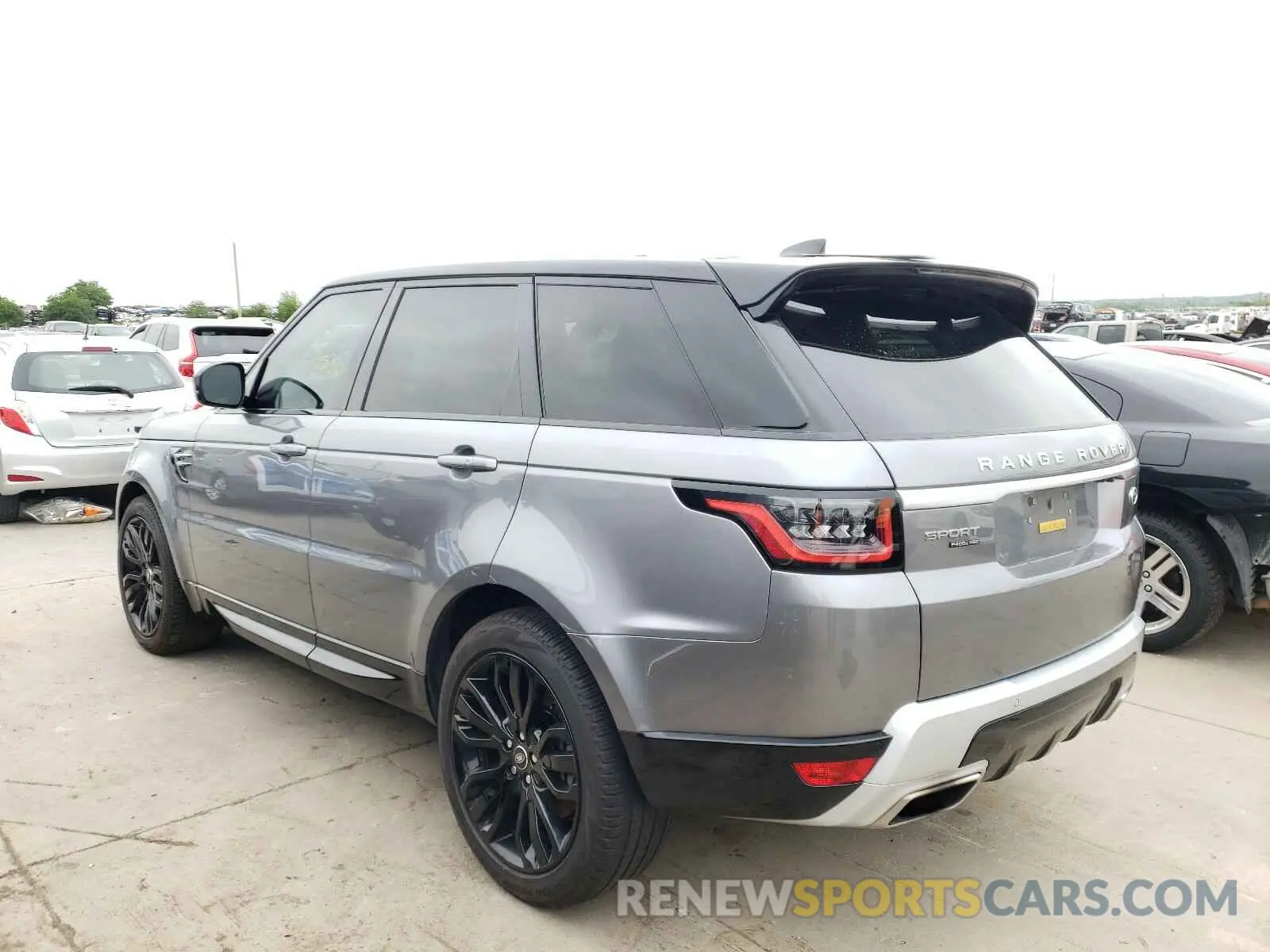 3 Photograph of a damaged car SALWR2RY5LA723029 LAND ROVER RANGEROVER 2020