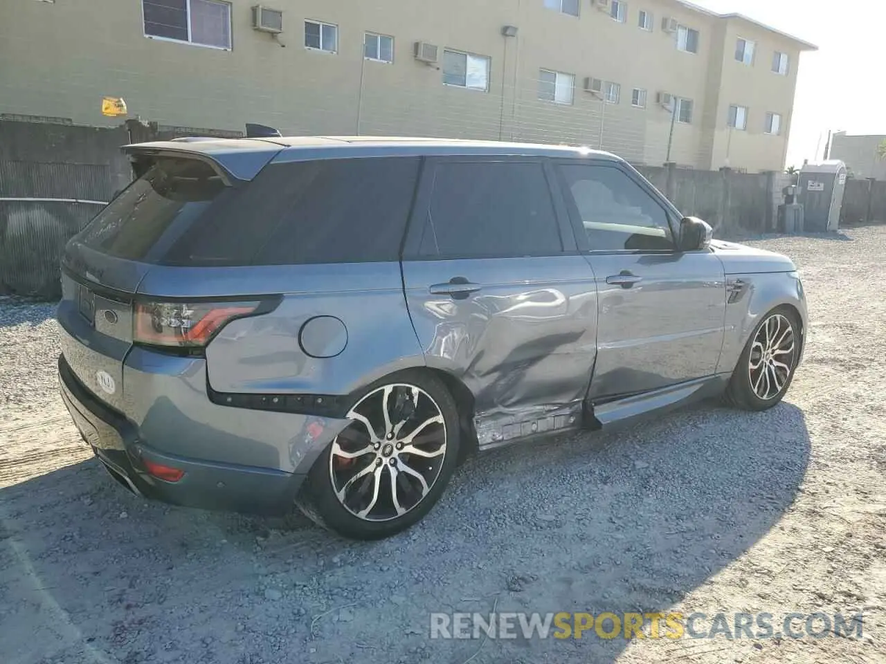3 Фотография поврежденного автомобиля SALWR2SE6LA878981 LAND ROVER RANGEROVER 2020