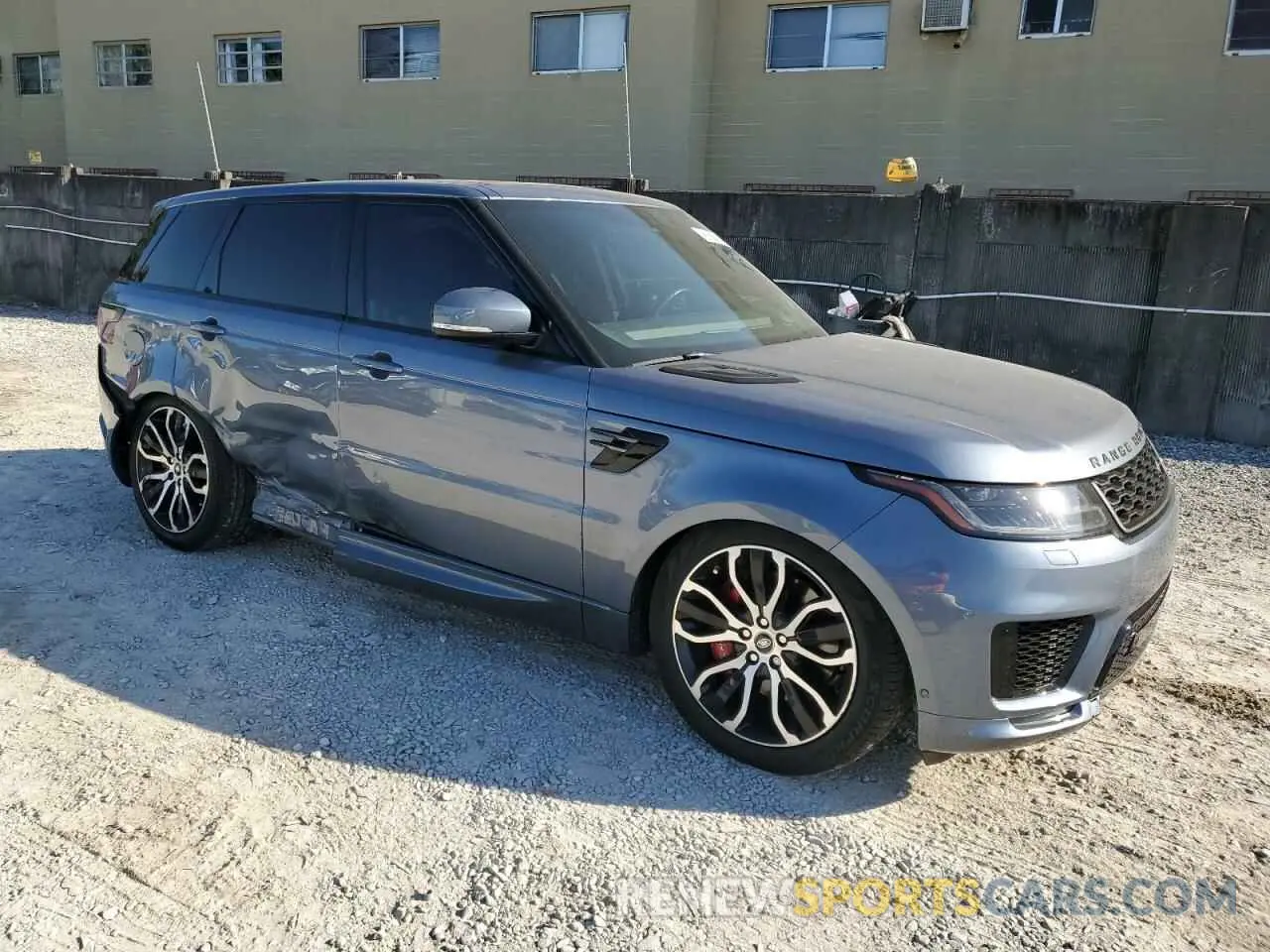 4 Фотография поврежденного автомобиля SALWR2SE6LA878981 LAND ROVER RANGEROVER 2020