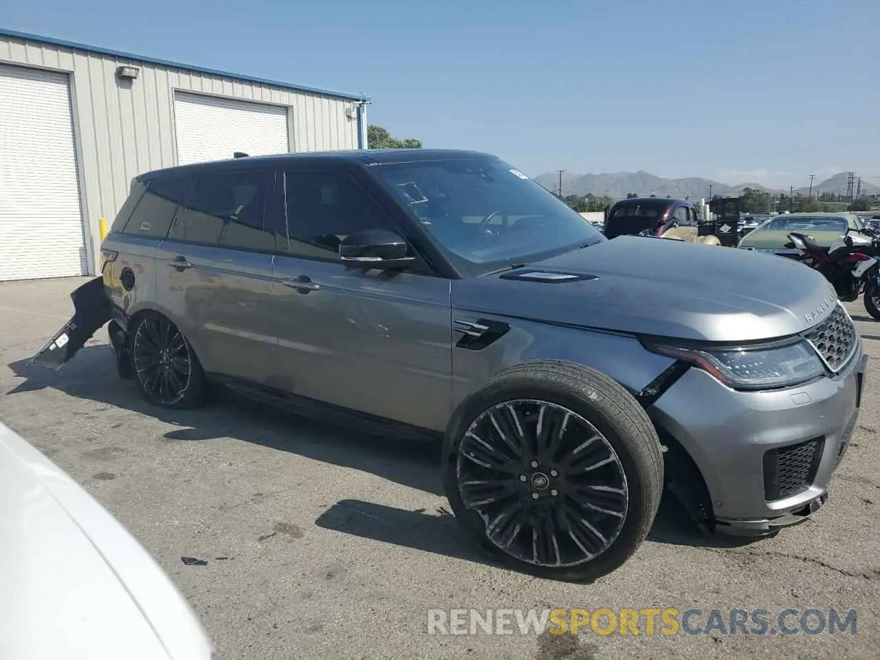 4 Photograph of a damaged car SALWR2SU8LA701405 LAND ROVER RANGEROVER 2020