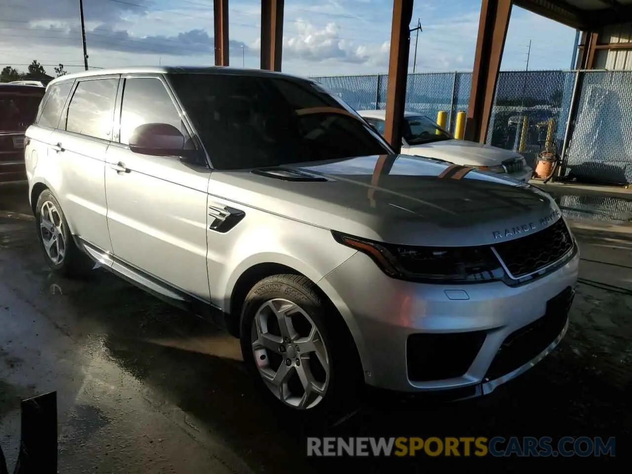 1 Фотография поврежденного автомобиля SALWR2SU9LA705267 LAND ROVER RANGEROVER 2020